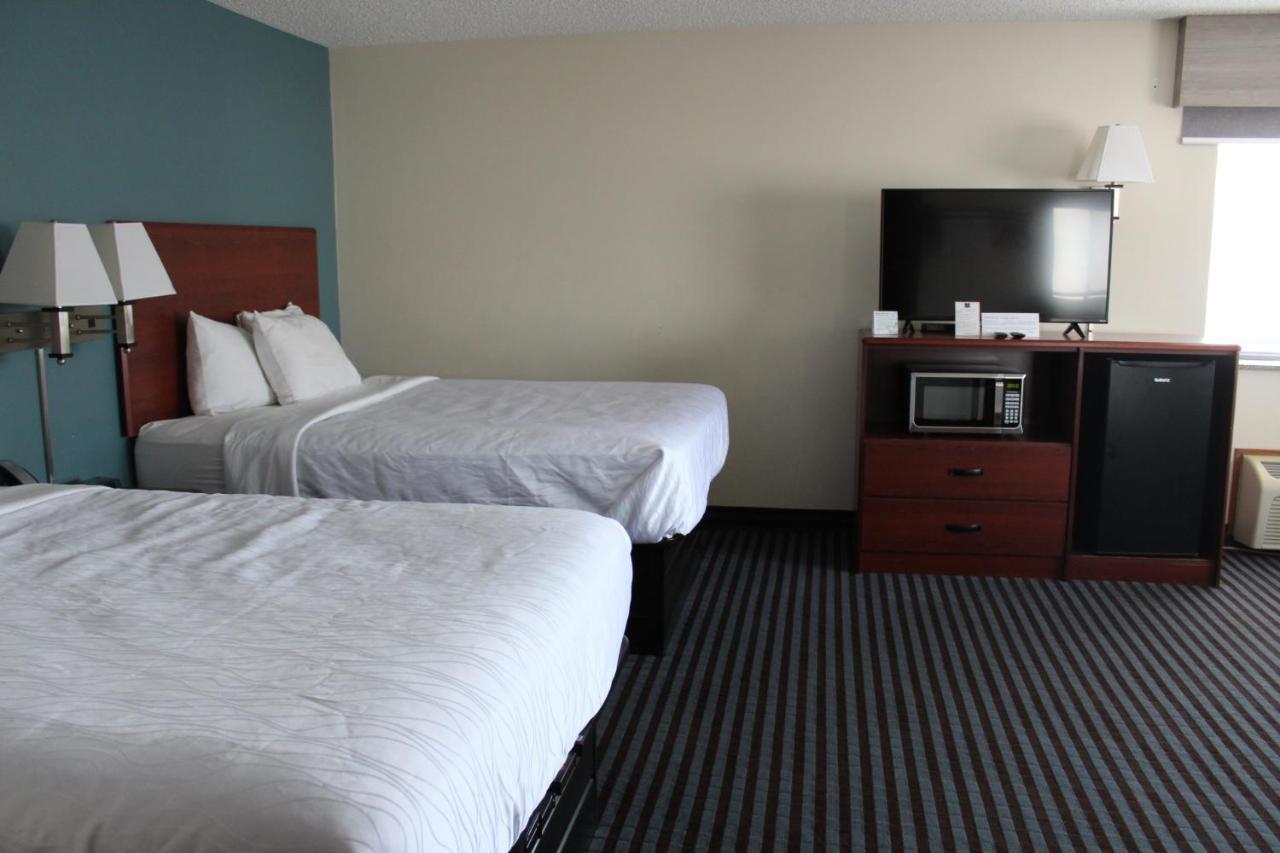 Reston Inn & Suites Spencer Exterior foto